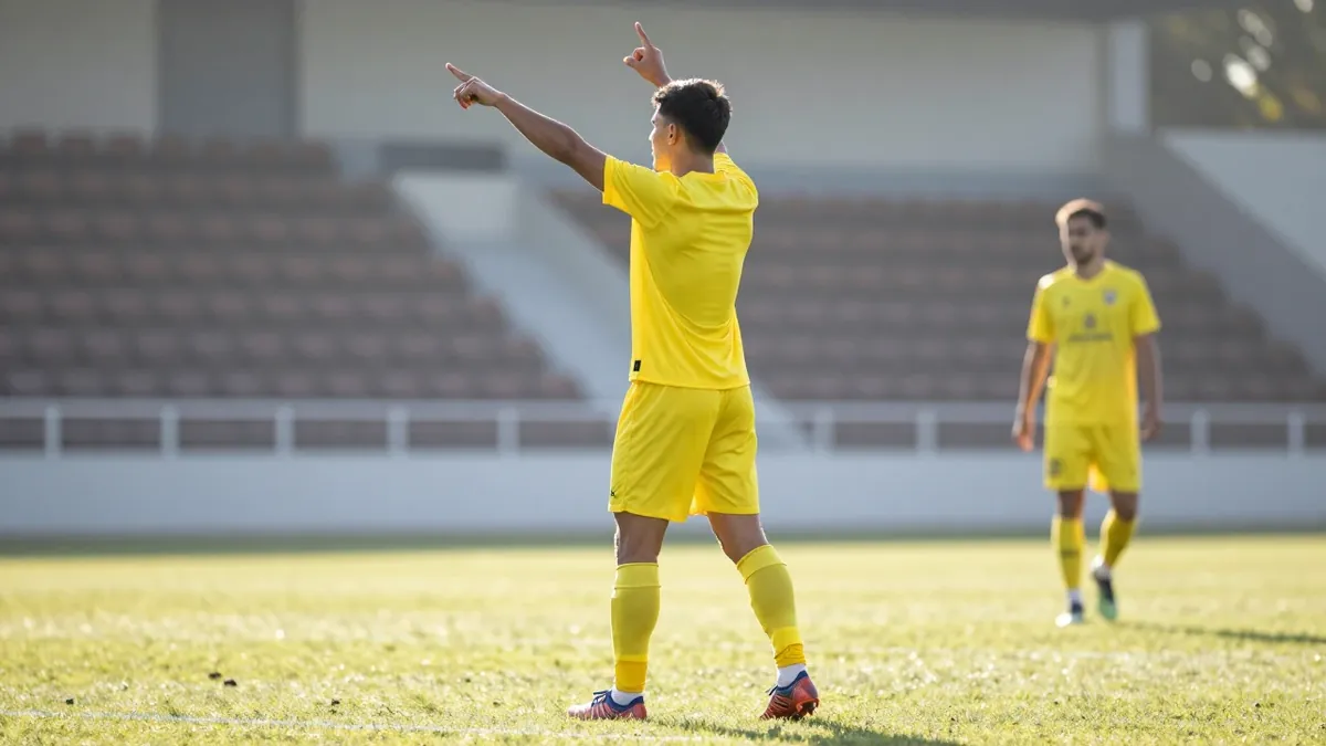 FC Volendam leek op weg naar een oefenzege na een prachtgoal van Mohammed Belfqih, maar zag Telstar binnen twee minuten...